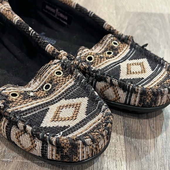 Minnetonka Size 6.5 Women’s Aztec Woven Dominican Republic Slippers Loafers - Picture 3 of 12